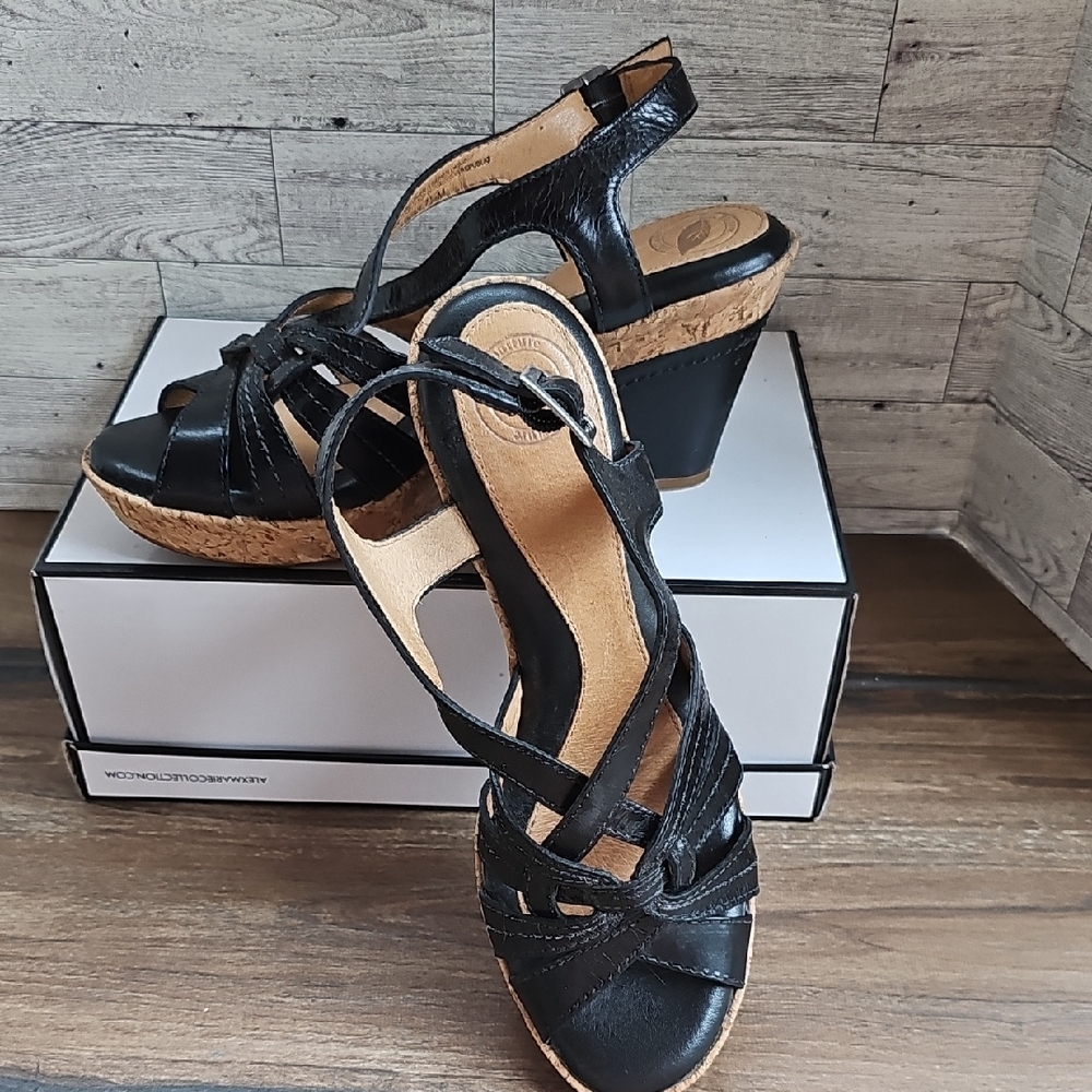 Nurture Womens Logan Leather And Cork Wedge Sandals.